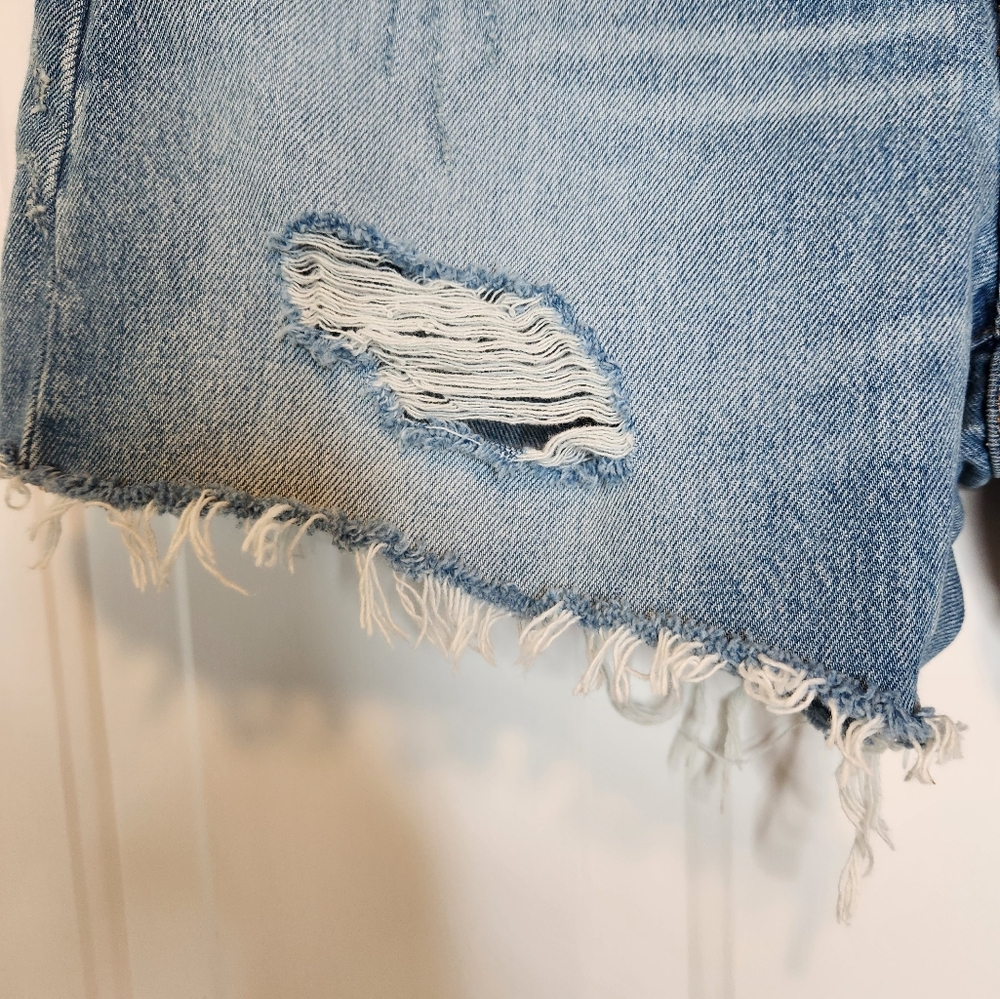 Madewell Relaxed Mid Length Distressed Cut Off Denim Shorts Size 27 - Picture 3 of 8